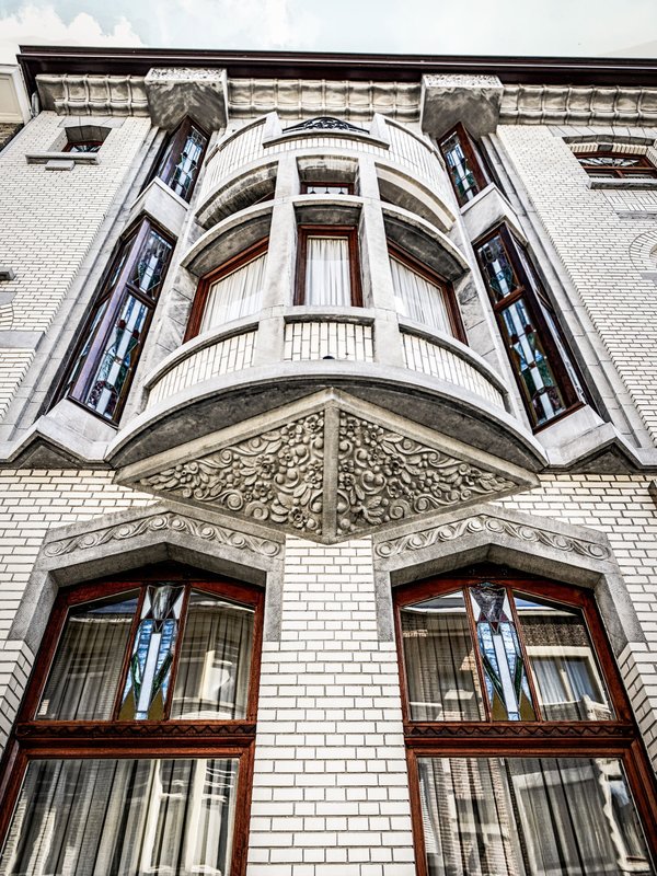Gevel van een art decowoning in de Mgr. Stillemansstraat in Sint-Niklaas (Waasland)
