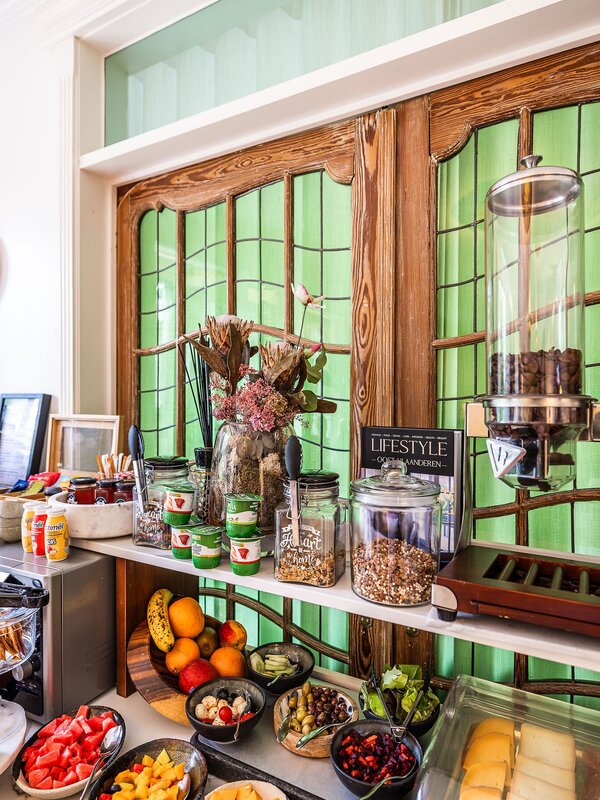 Het ontbijt in het Notarishuis